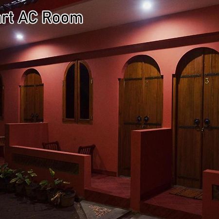 Rumah Gandrung Ngabean Bagian luar foto