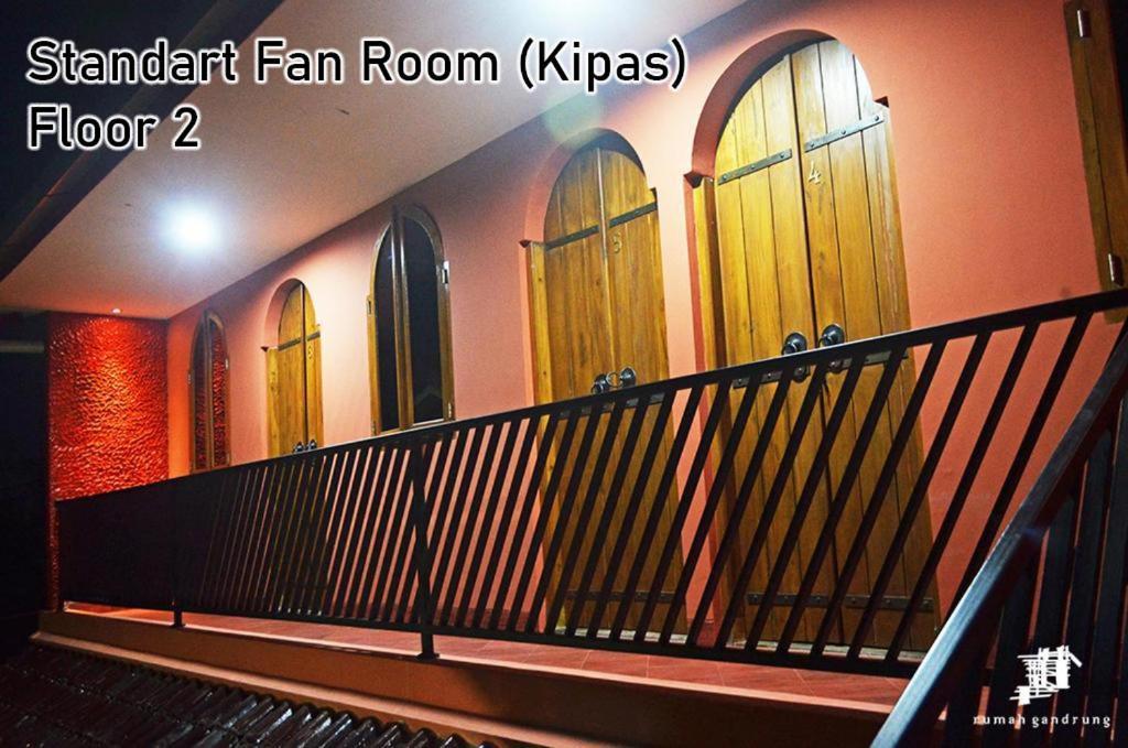 Rumah Gandrung Ngabean Bagian luar foto