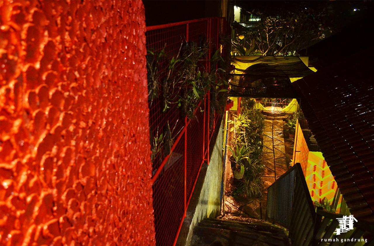 Rumah Gandrung Ngabean Bagian luar foto